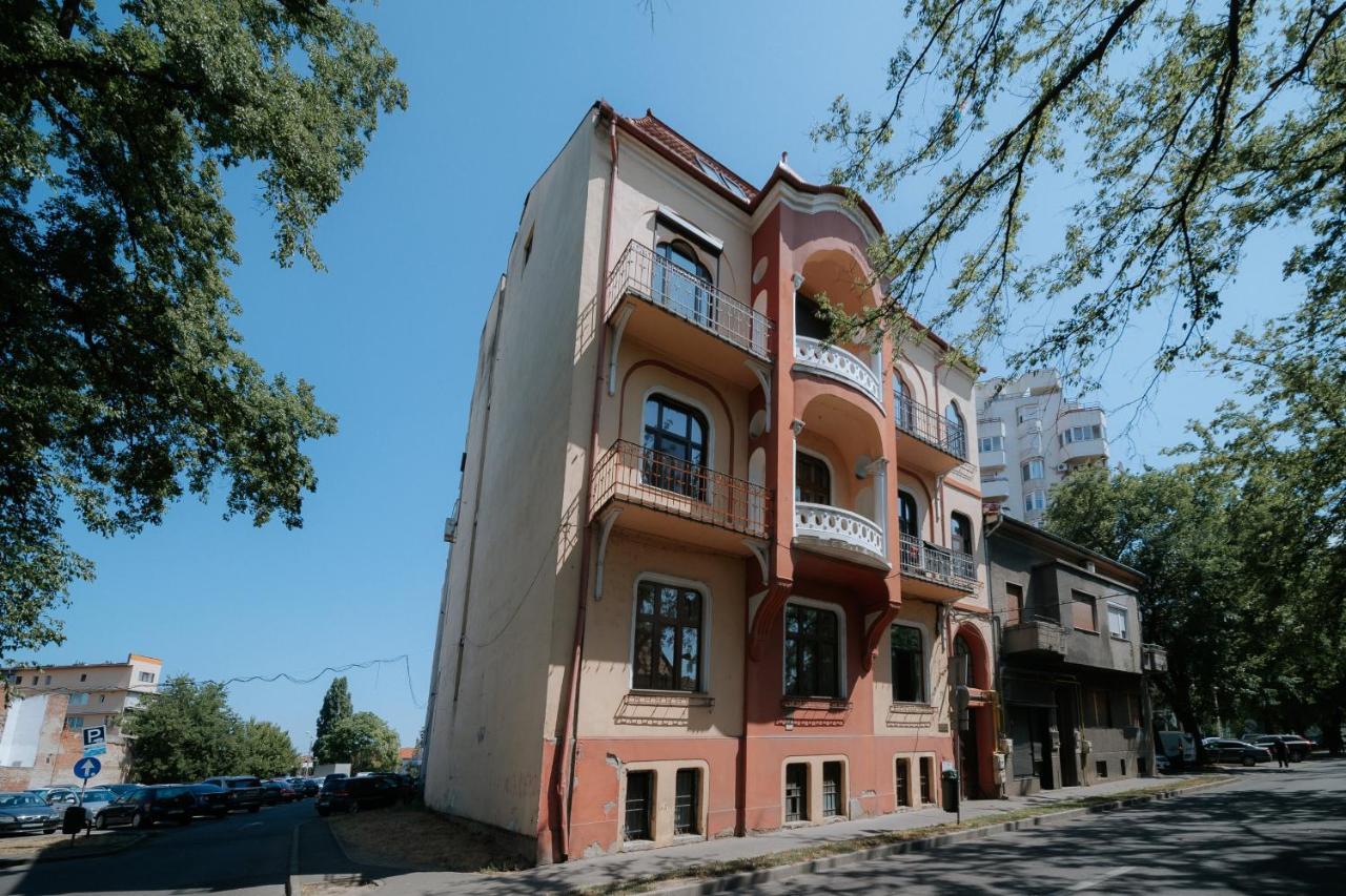 Bluesky Ultra-Central Premium Apartment Oradea Exterior foto